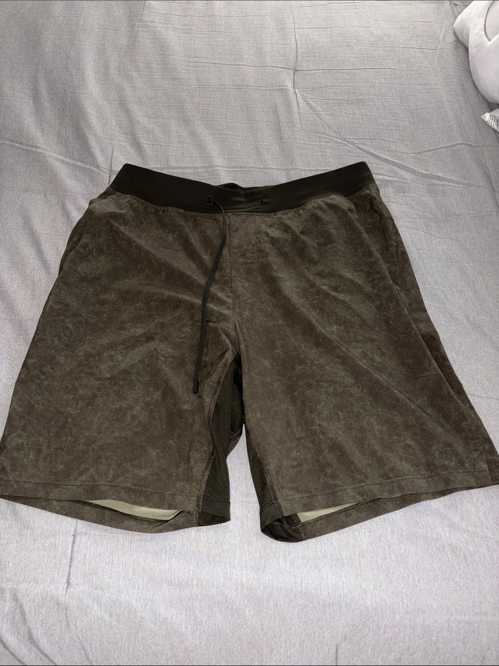 Lululemon Men's Olive Green Active Drawstring Shorts